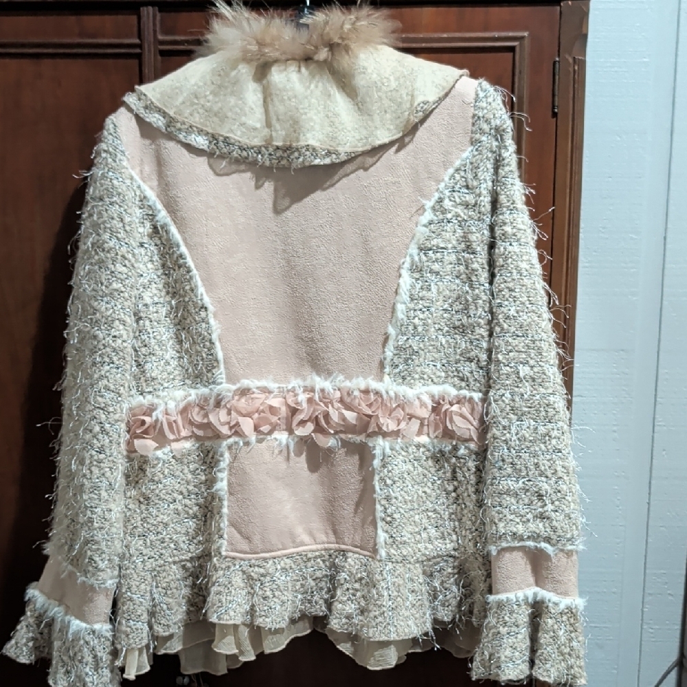 Textured Beige & Blush Ruffle Blazer with Faux Fur Trim - Picture 7 of 14